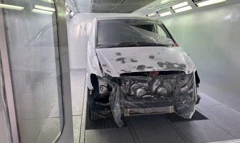 Reparación chapa y pintura Furgoneta Mercedes Vito en Cambrils