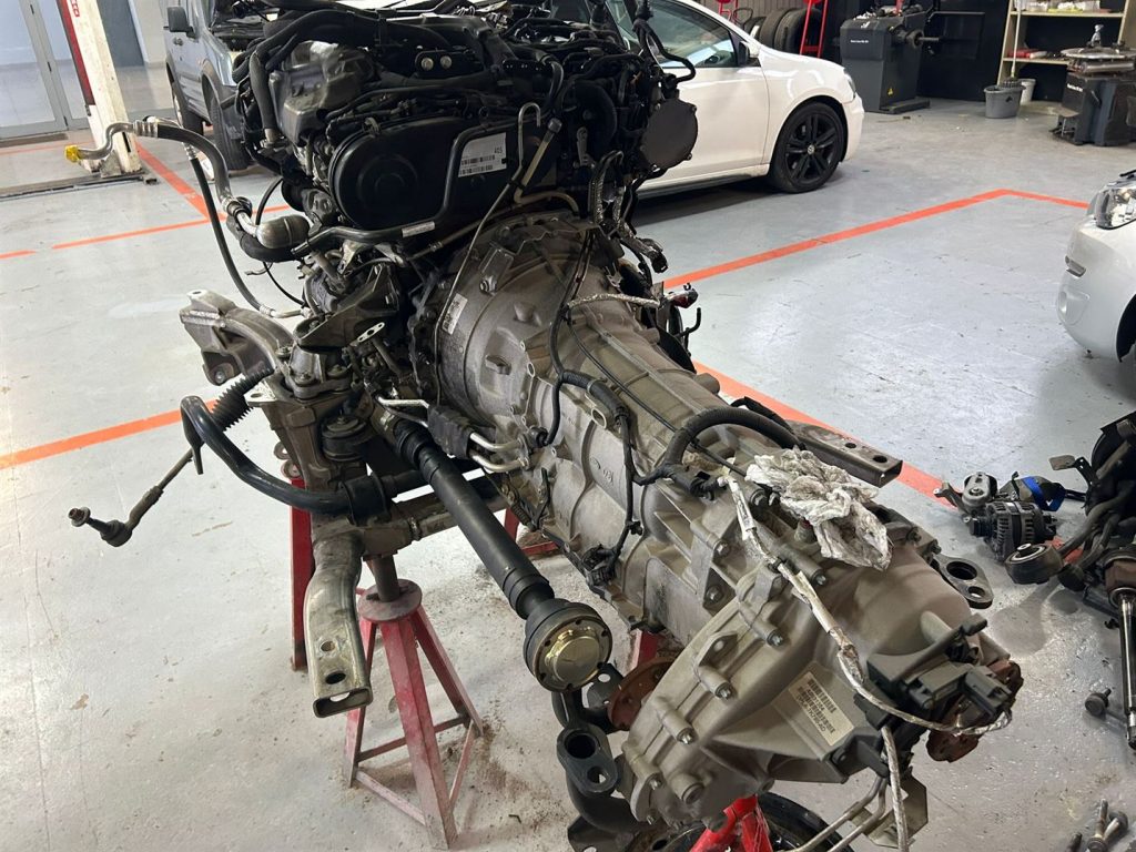 reparación motor AUDI (2)