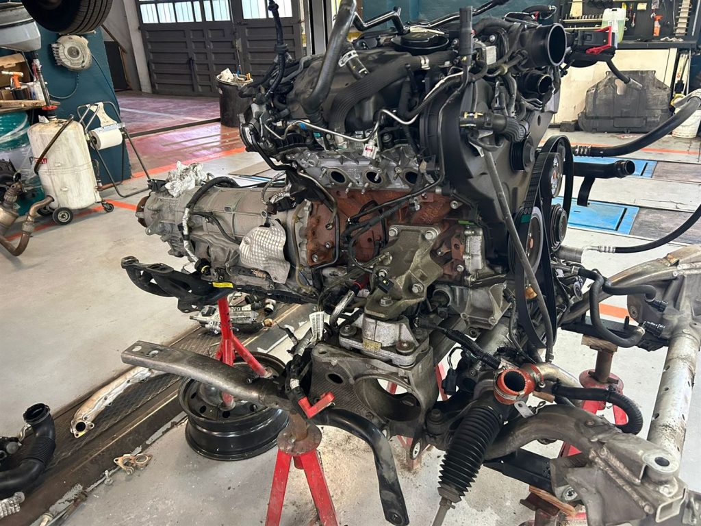 reparación motor AUDI (3)