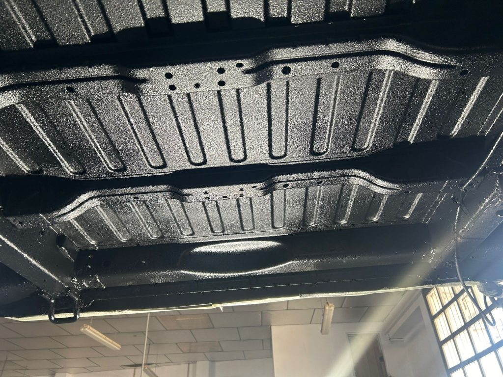 chapa y pintura cambrils tarragona oxido en bajos furgoneta fiat ducato camper (1)