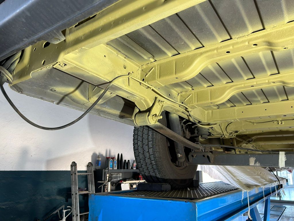 chapa y pintura cambrils tarragona oxido en bajos furgoneta fiat ducato camper (8)