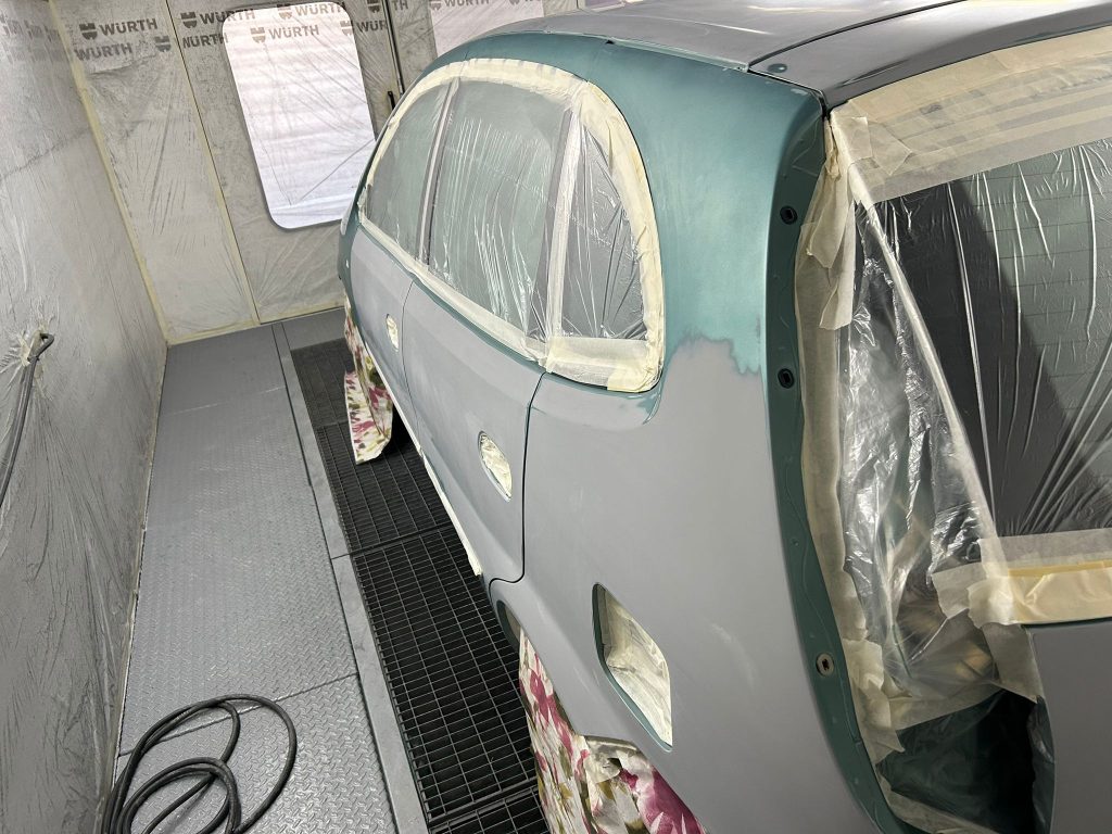 pintura chapa nissan almera como ultimos pasos (3)