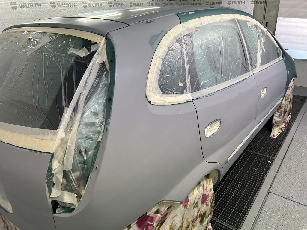 pintura chapa nissan almera como ultimos pasos (4)