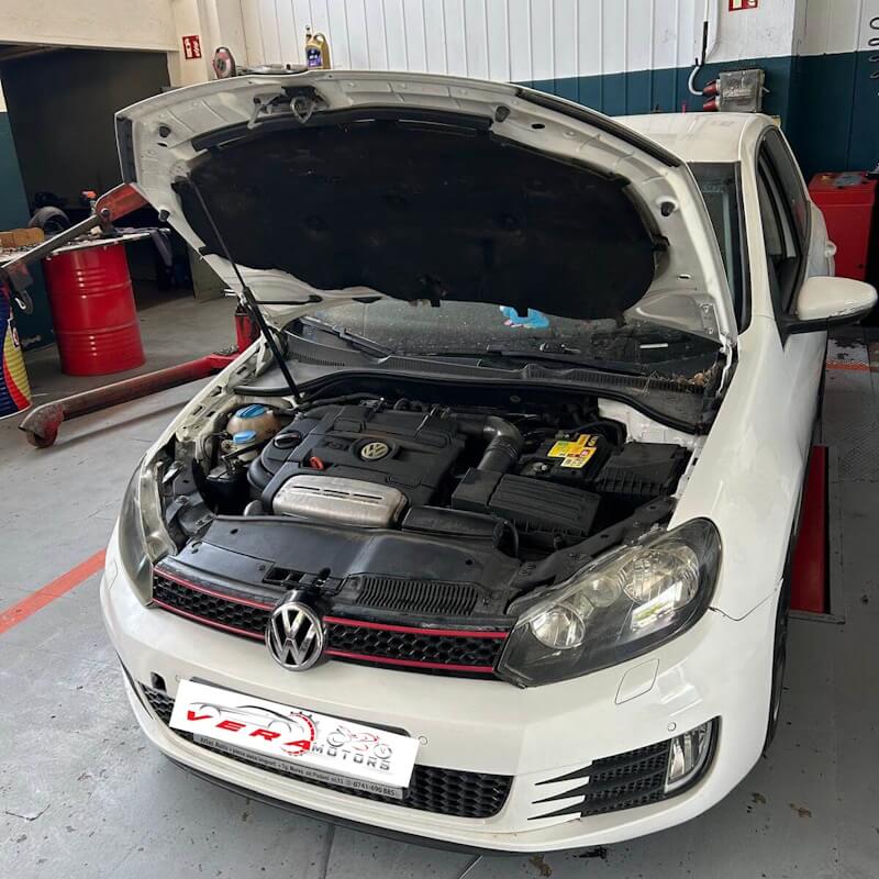 volkswagen blanco mecanica de coche